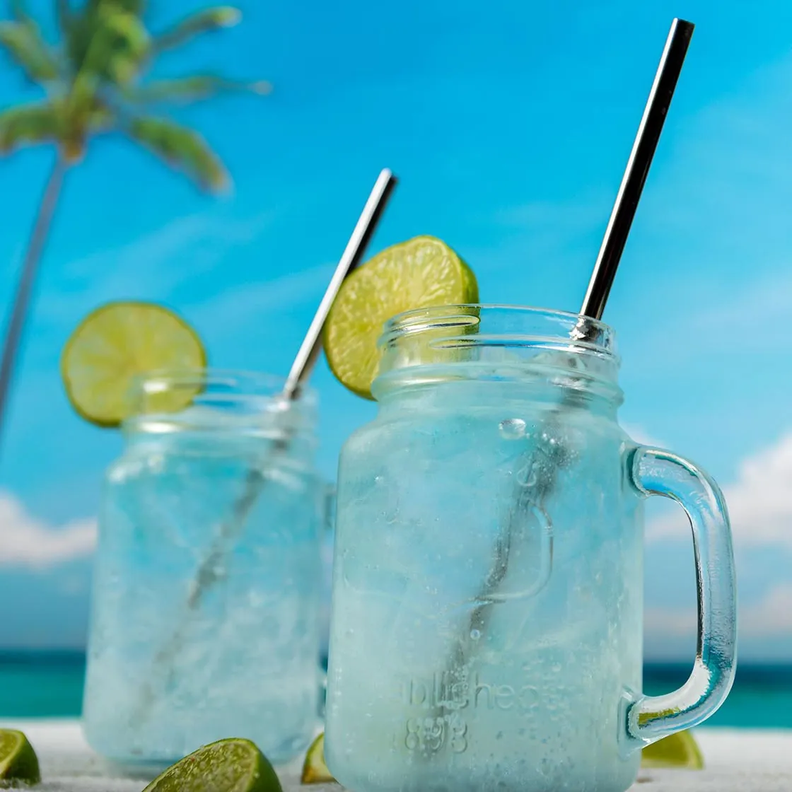 22452 blue curacao bottle